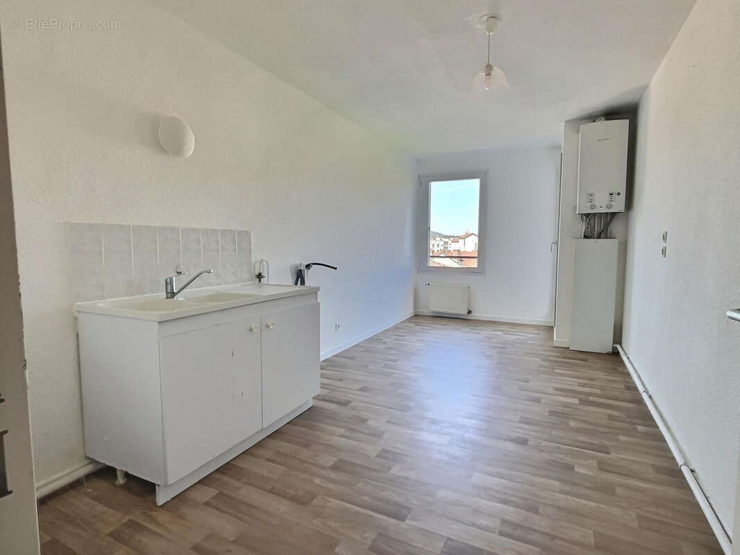 Appartement à LYON-9E