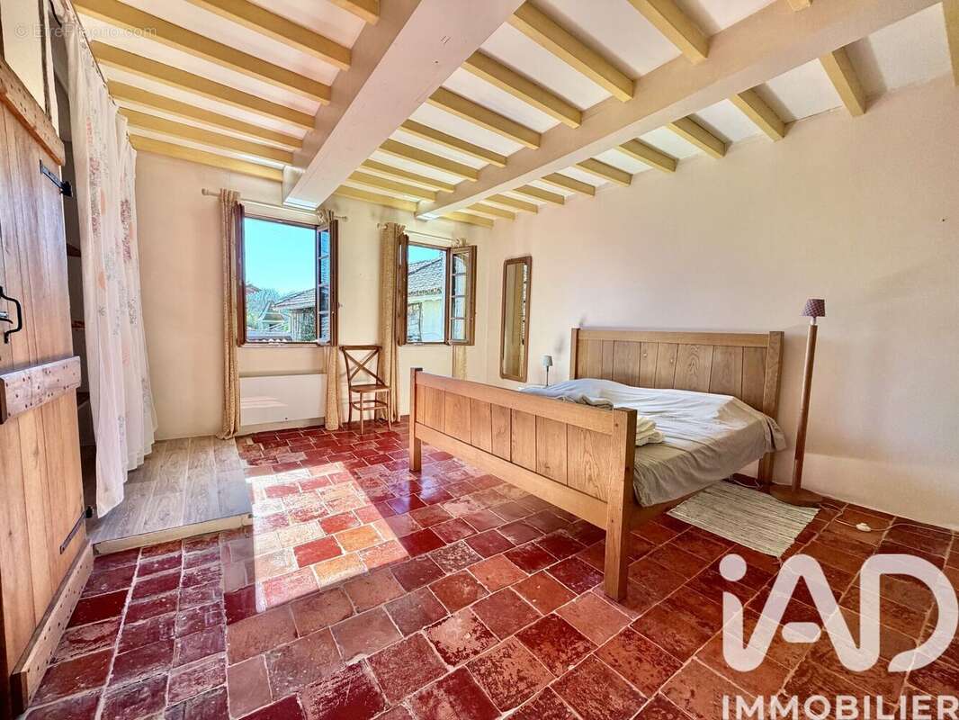 Maison 135 m² à Tillac  - photo 5