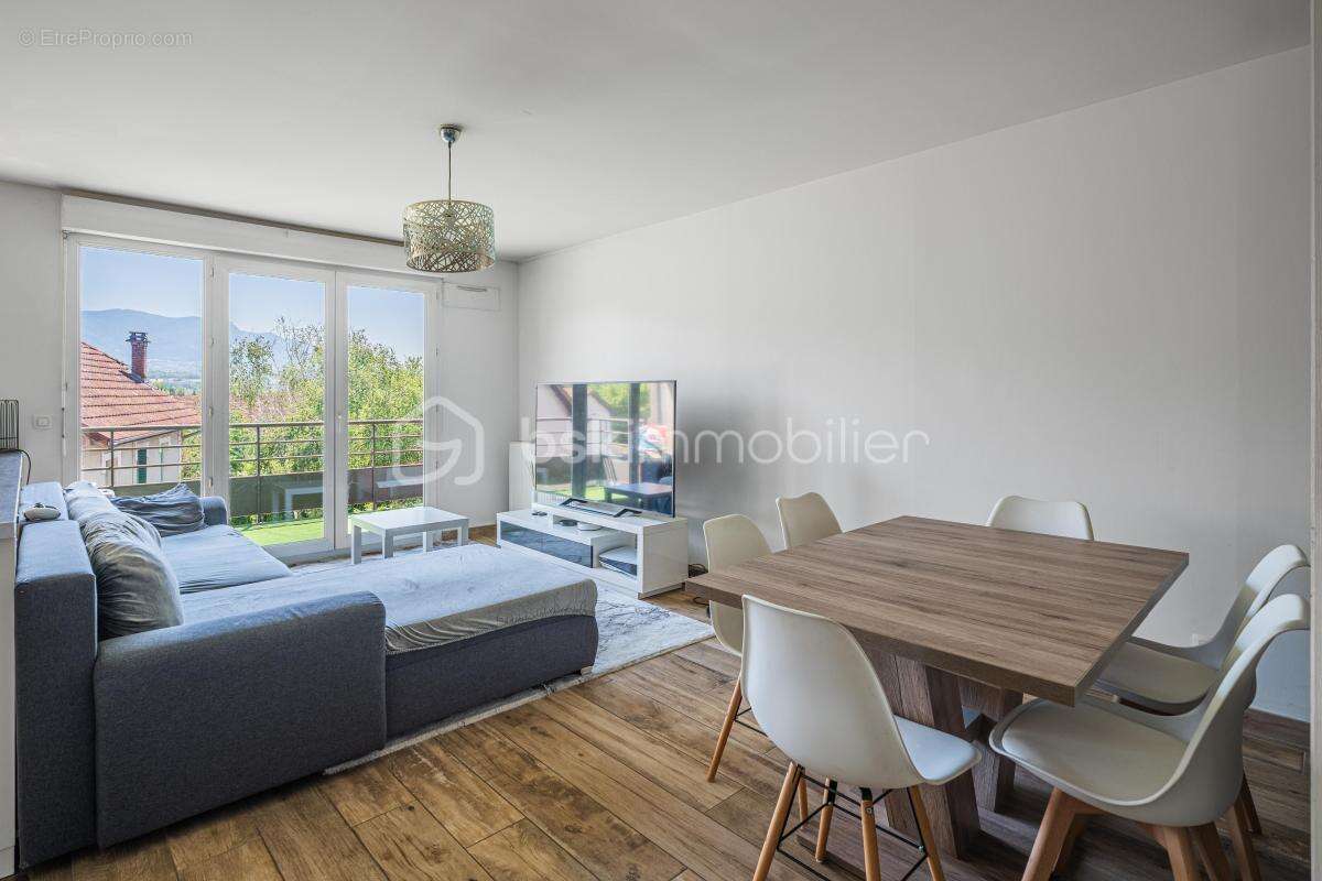 T3 de 71 m² avec terrasse plein sud, balcon et garage – Albens - photo 2