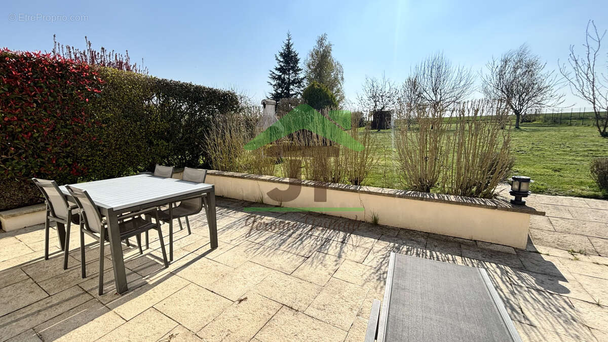 Maison à CHATEAUDUN