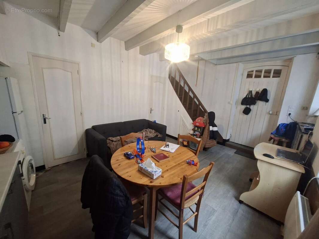 Maison à AIGUEFONDE