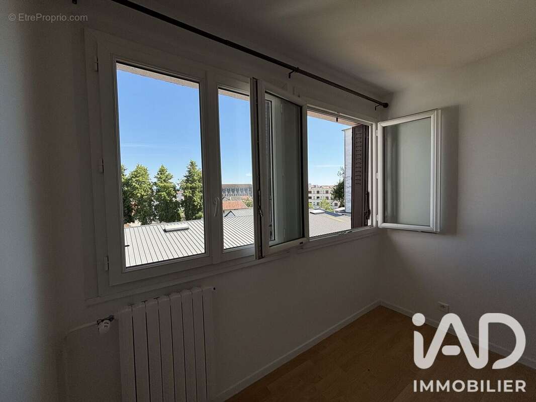 Appartement 81 m² à Aurillac  - photo 8