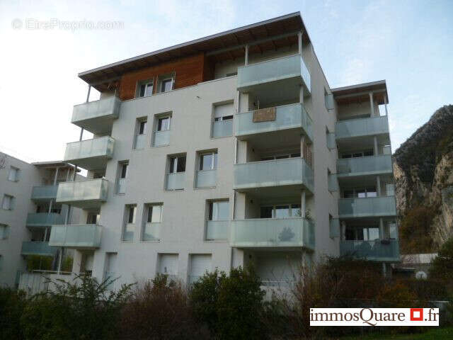 Appartement à SAINT-EGREVE
