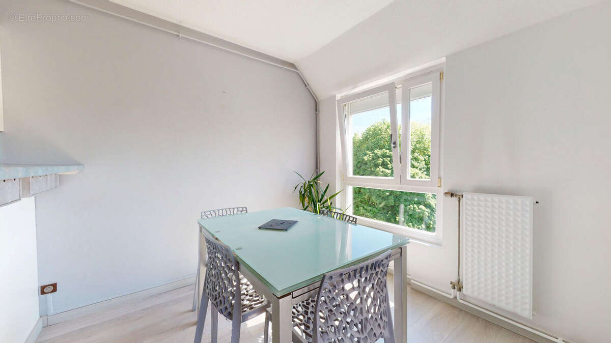 Appartement Eybens 4 pièce(s) 88.6 m2 - photo 8
