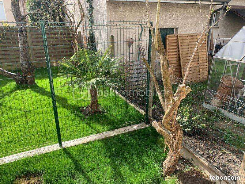 Appartement à FRESNES