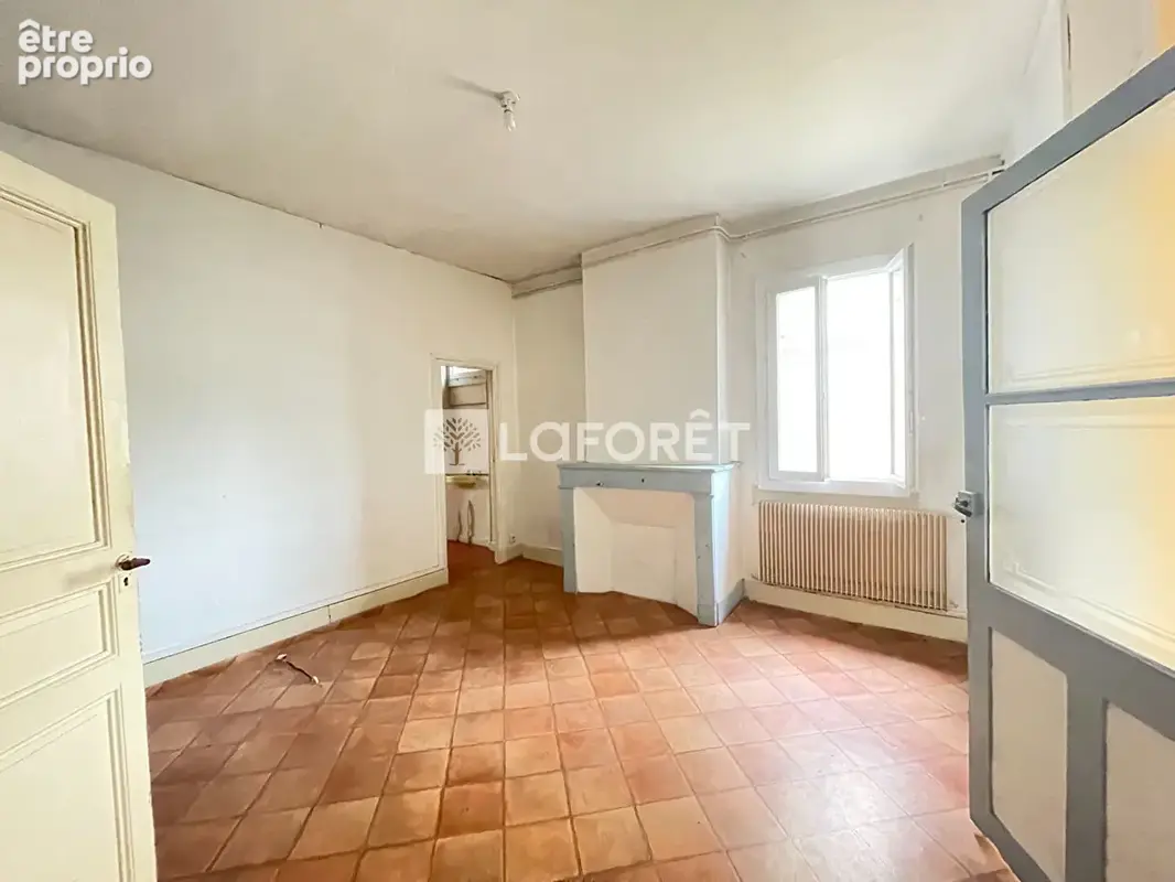 Maison avec deux appartements  et deux garages Castelsarrasin centre-ville - photo 6