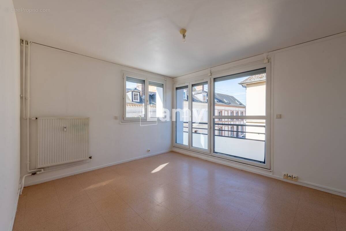 Appartement à NEUFCHATEL-EN-BRAY