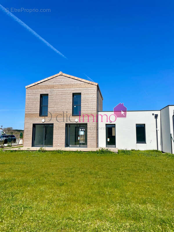 Maison à GIVRAND