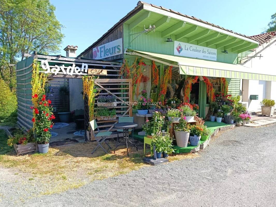 Commerce à CAHUZAC-SUR-VERE