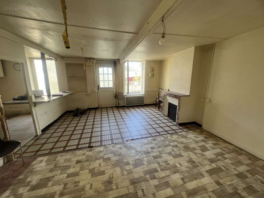 Maison à BONNY-SUR-LOIRE