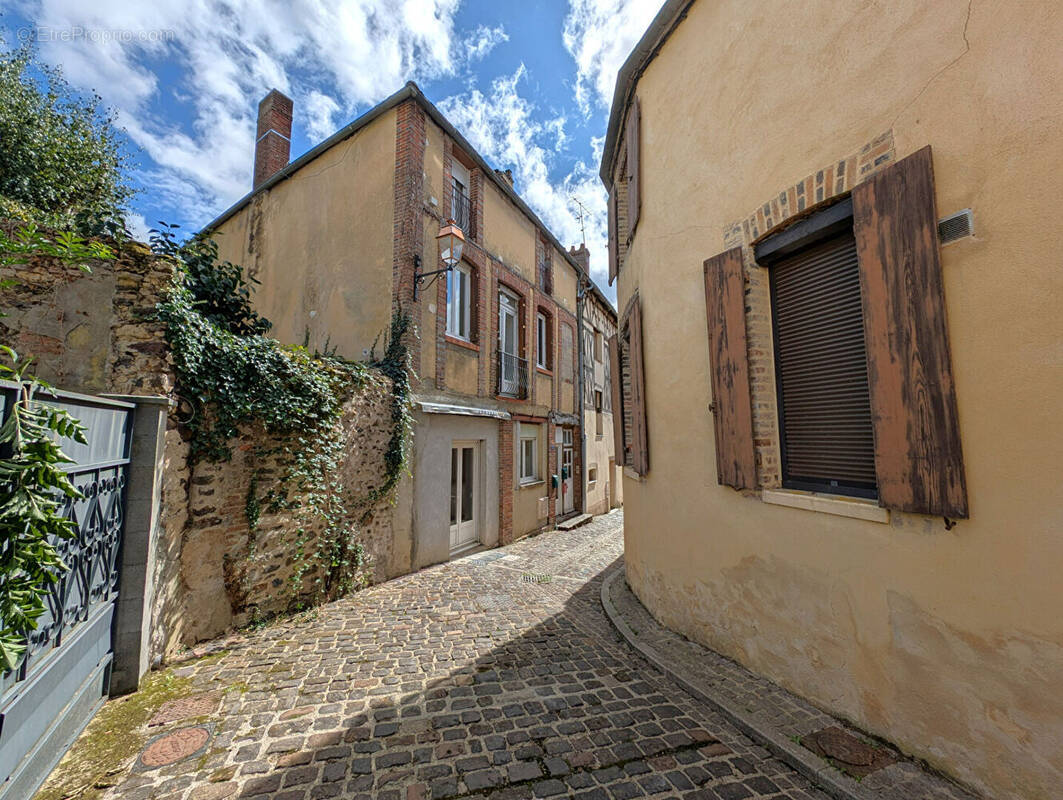 Appartement à TOUCY
