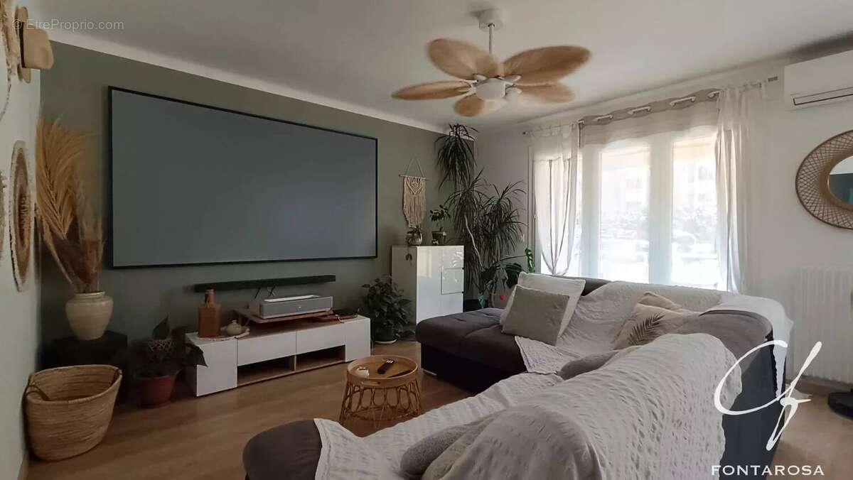 Appartement 3/4 pièces saint Raphaël , entièrement rénové - photo 2