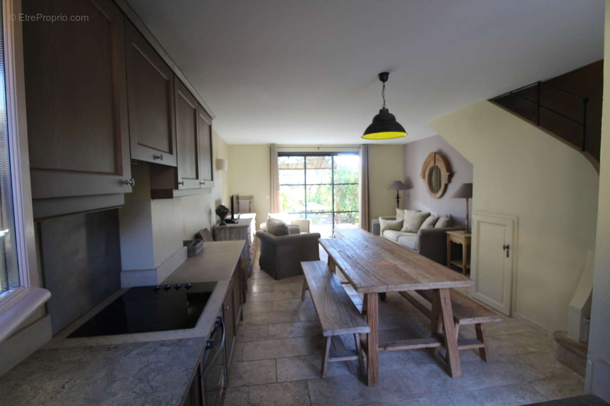 Maison à SAINT-LAURENT-DE-LA-CABRERISSE