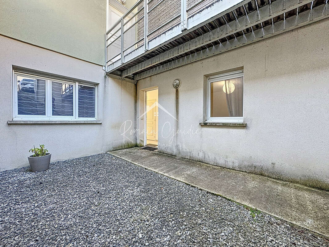 Appartement f3 66 m2 avec jardin et parking privé - photo 15