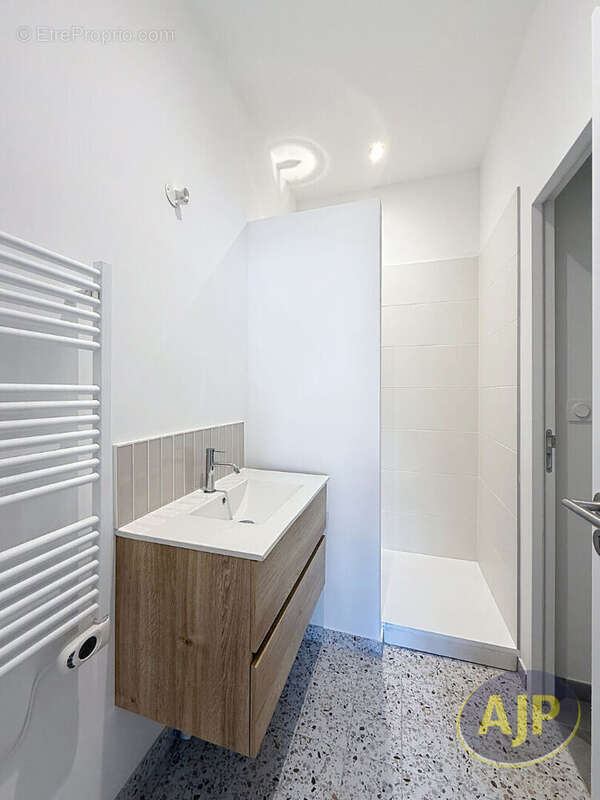 ARCACHON Proche centre et petit port T4 - 108.35m² - photo 8