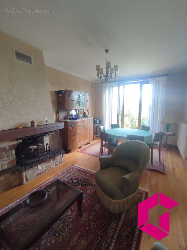 Maison à OLLIERGUES