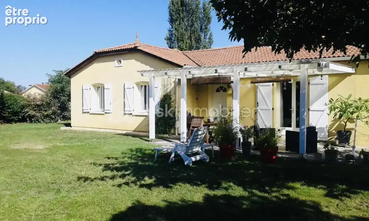 Maison à PUJO