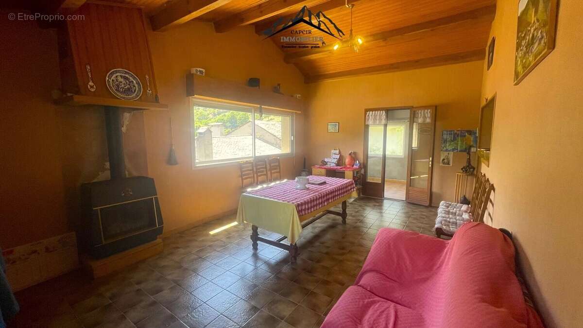 Maison 4 faces en pierre avec jardin - AYGUATÉBIA-TALAU - photo 26
