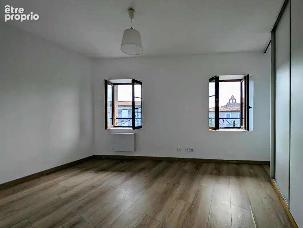 Immeuble Cazeres avec 2 appartements et un local commercial - photo 4
