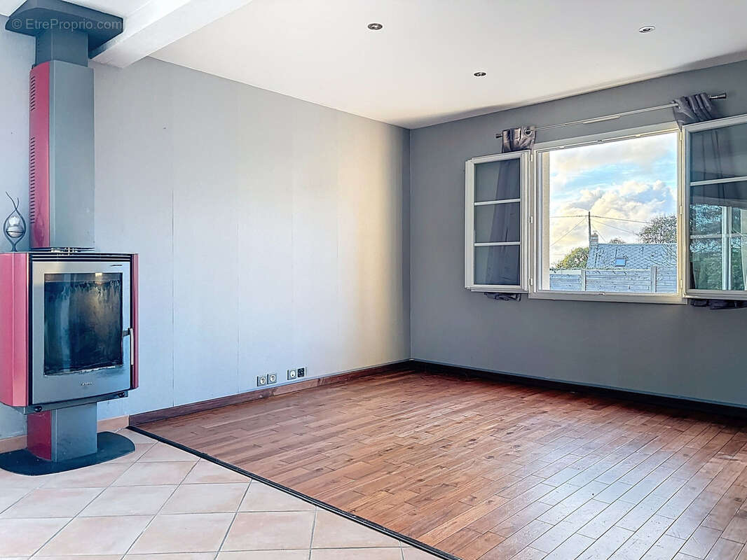 Maison à LES MOITIERS-D&#039;ALLONNE