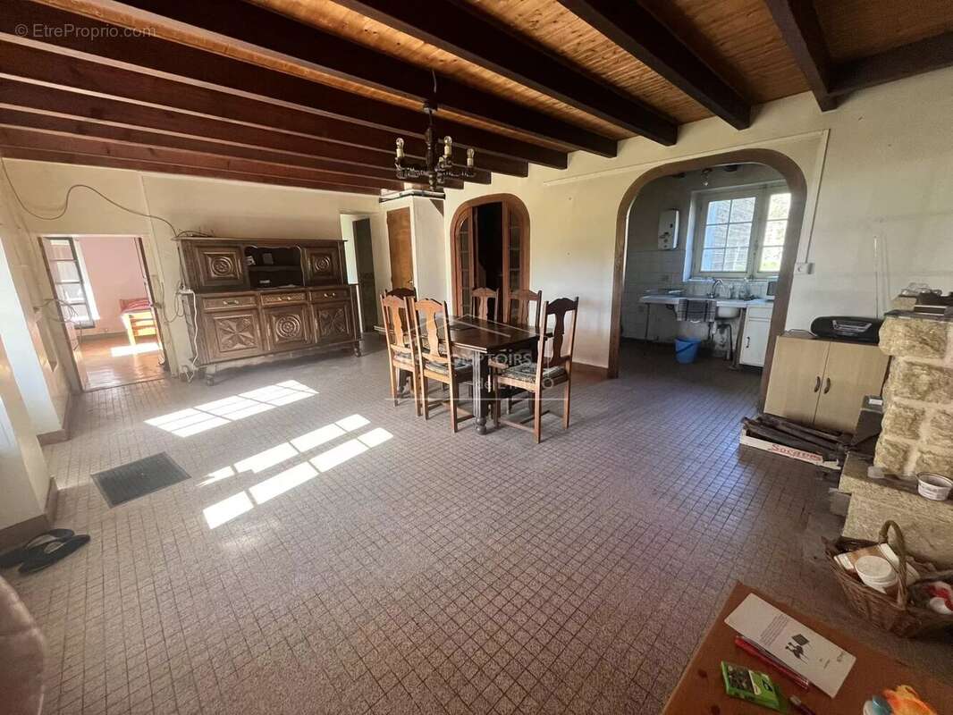 Maison à LA CHAPELLE-LAUNAY