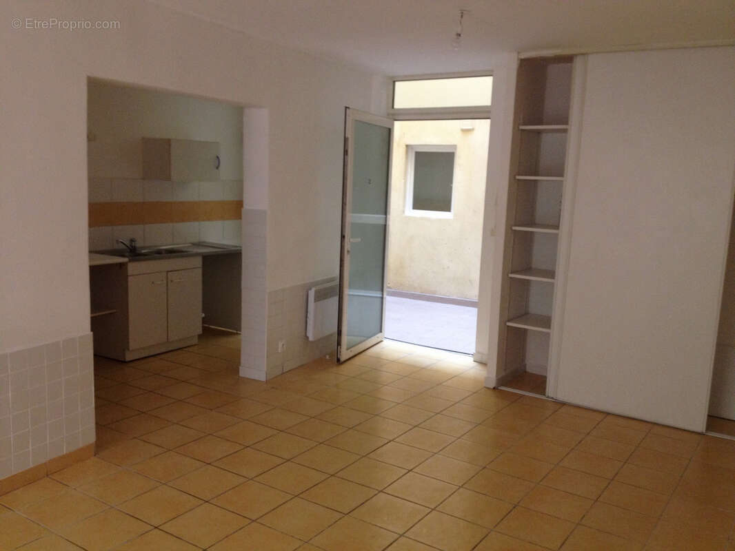 Appartement à LUNEL