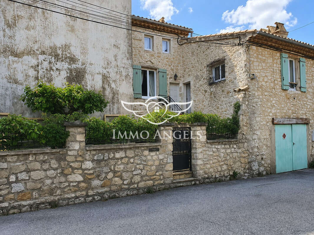 Maison à SAINT-REMEZE