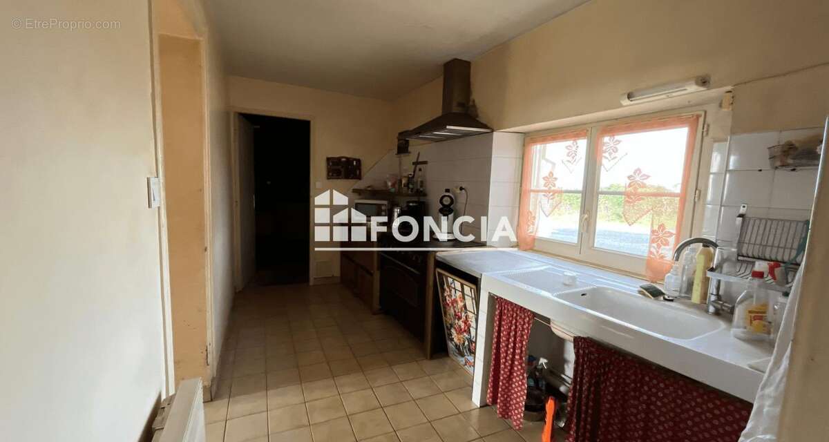 Maison à LAPARROUQUIAL