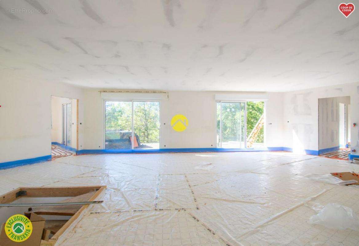 Maison à LE BUISSON-DE-CADOUIN