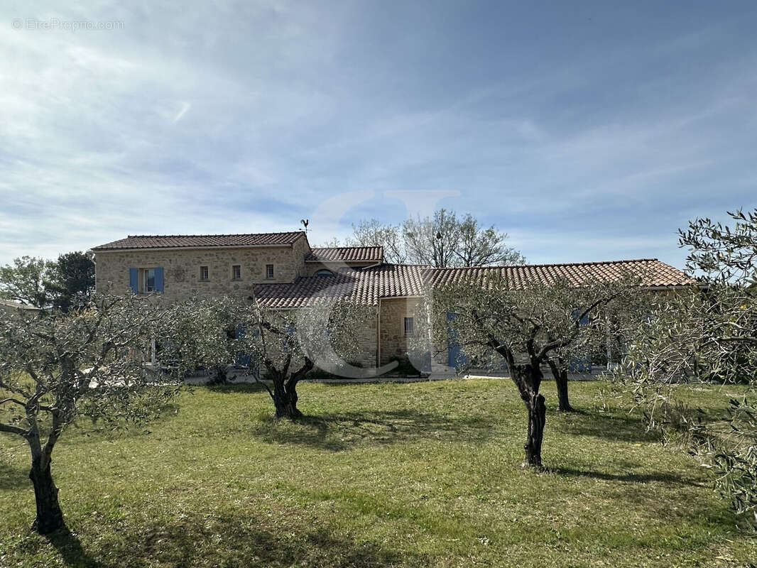 Maison à VAISON-LA-ROMAINE
