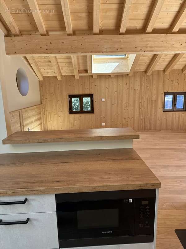 Maison à LA PERRIERE