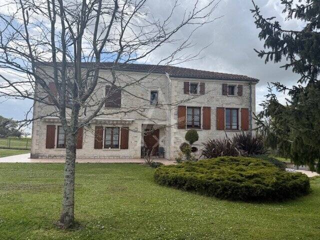 Maison à BRIE