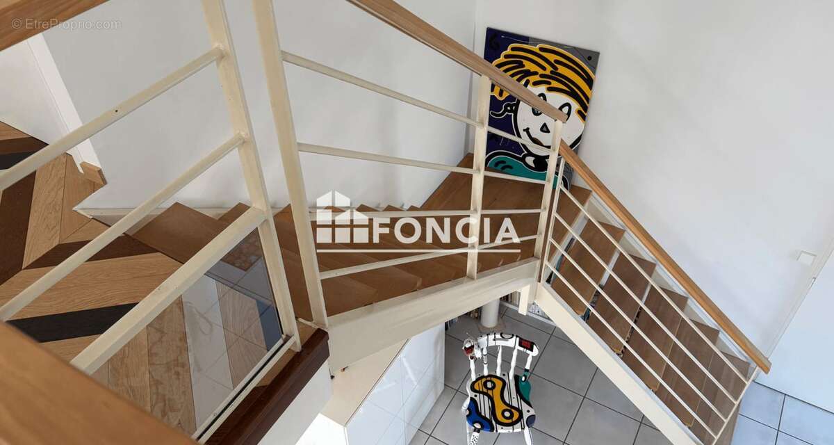 Maison à TOURNON-SUR-RHONE