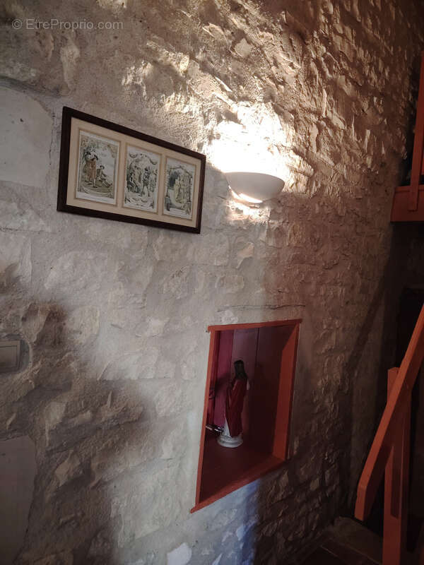 Maison à LACROIX-SUR-MEUSE