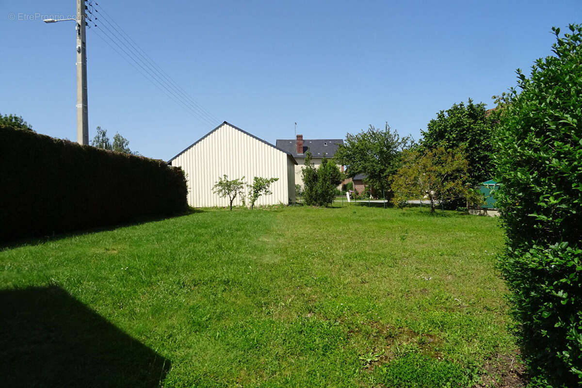 Maison à LA BAZOCHE-GOUET