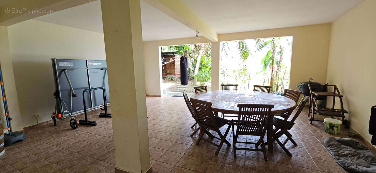 Maison à LES TROIS-ILETS