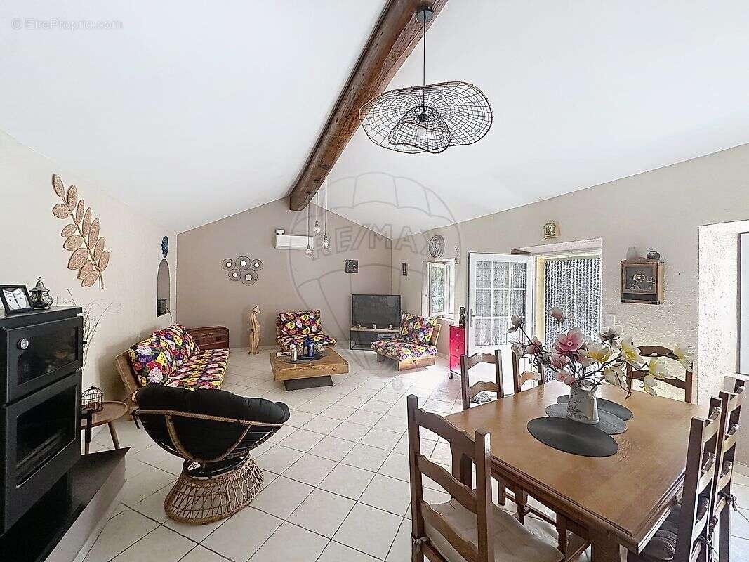 Maison à BOISSET-ET-GAUJAC