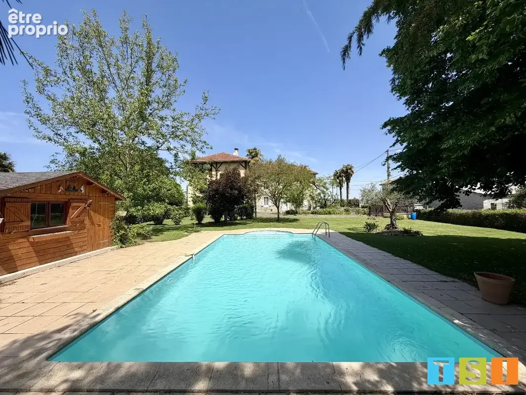 Labarthe--rivière : Ensemble immobilier avec piscine, parc clos de 2 170 m², maison familiale, 2 appartements - photo 9