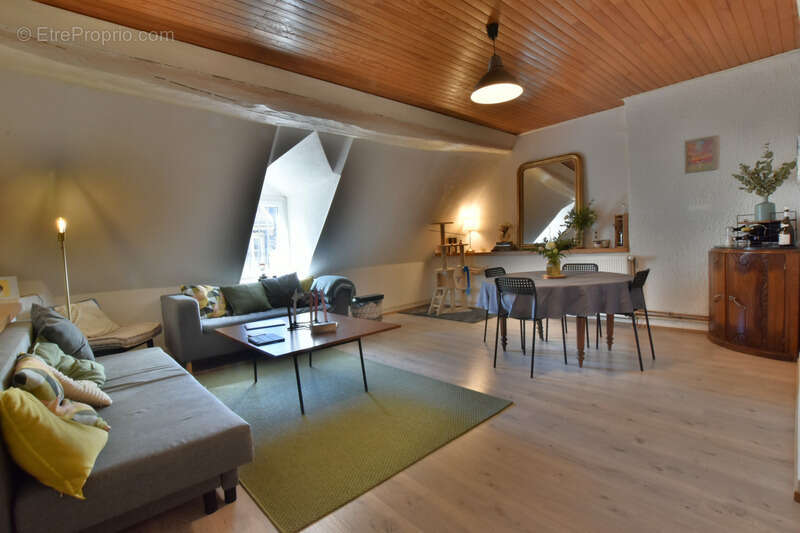 T4 en duplex au cœur de Nuits-Saint-Georges avec parking privatif - photo 3