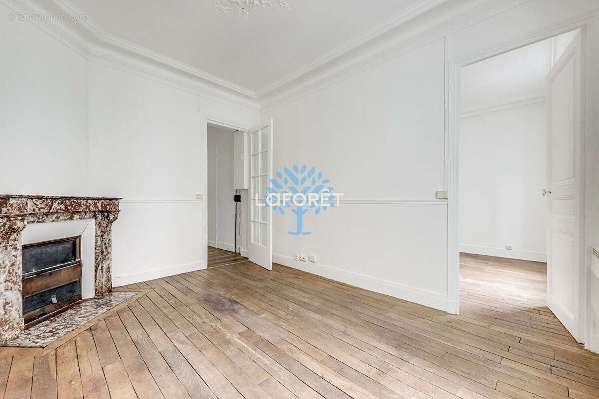 Appartement à PARIS-11E
