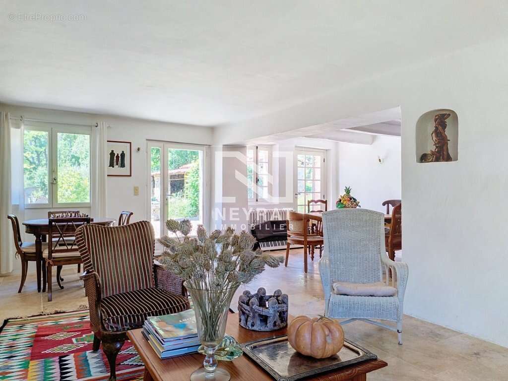 Fayence - authentique mas provencal - 13.000m² de terrain agricole - photo 9