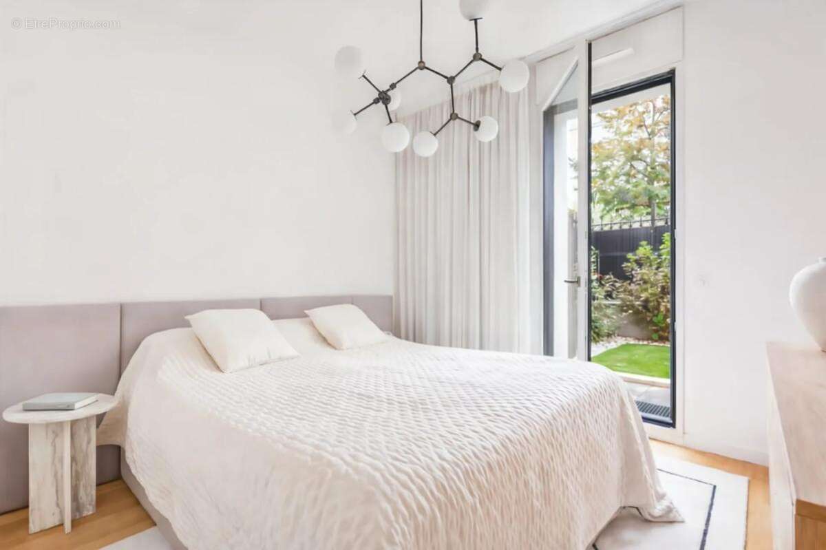 Appartement à LEVALLOIS-PERRET