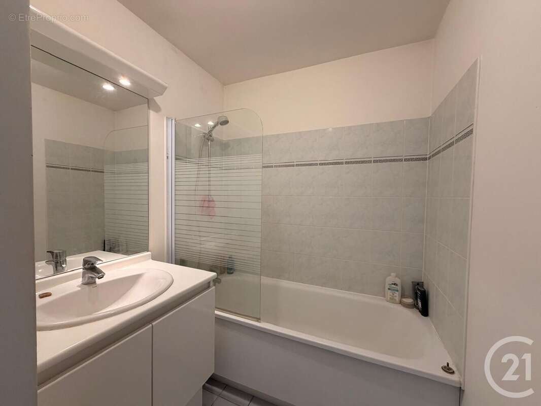 Appartement à MESSY