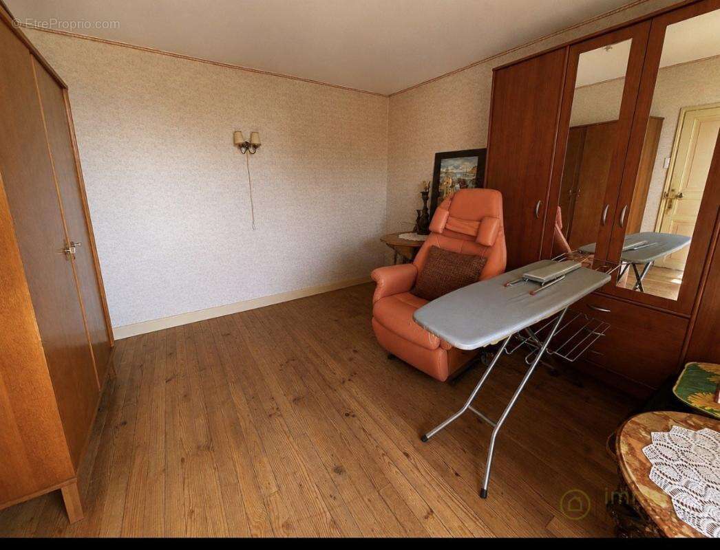 Maison 120 m² à Issoudun-Letrieix  - photo 13