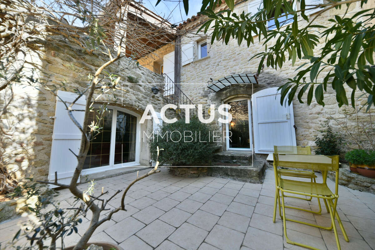 Maison à CORNILLON-CONFOUX