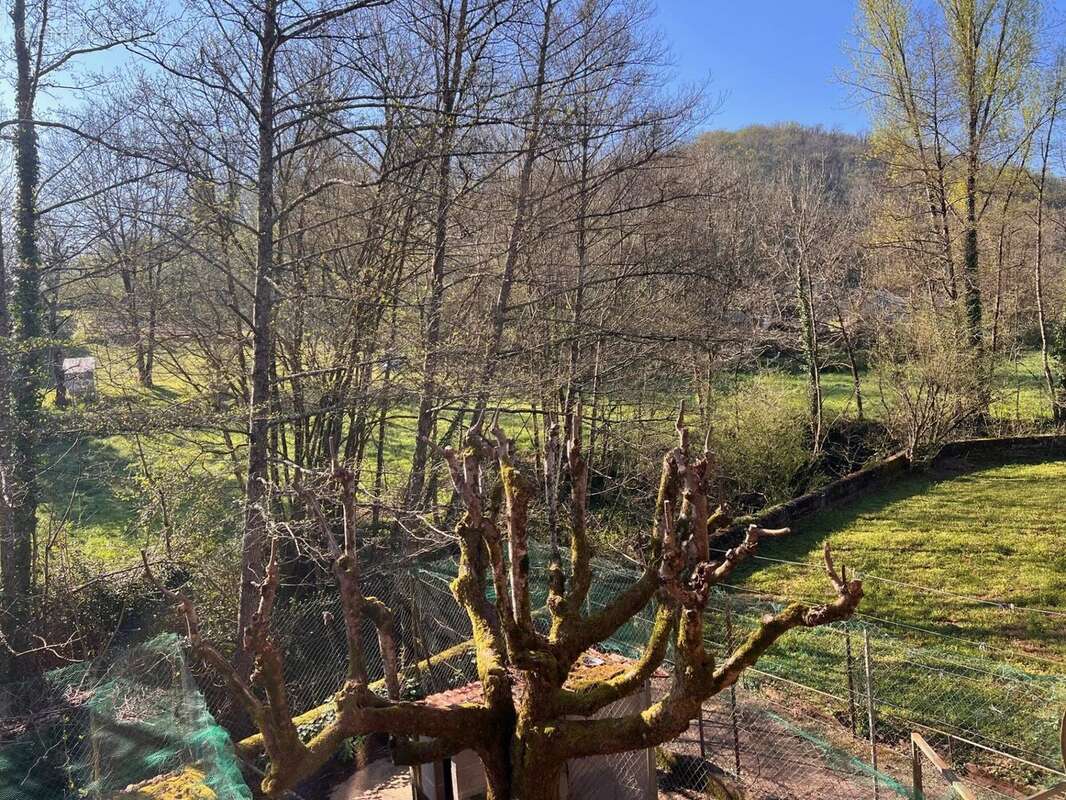 Maison à MARCILLAC-VALLON