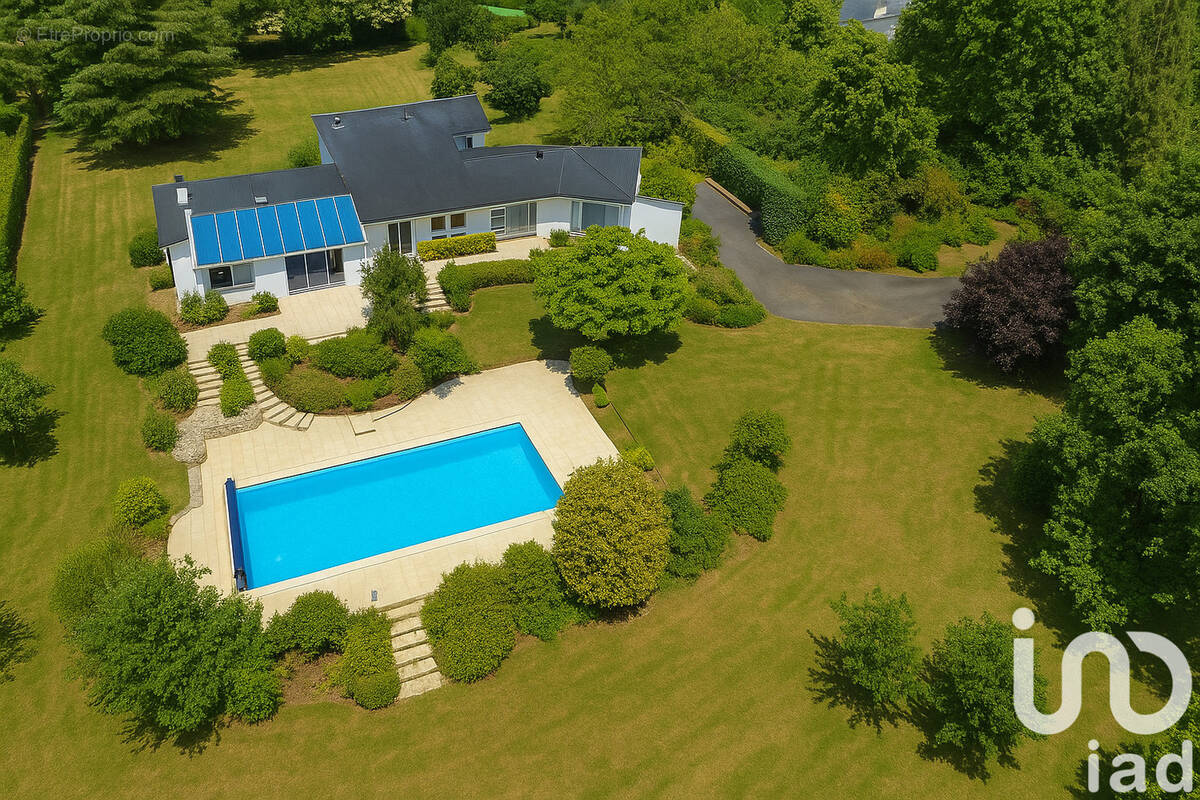 Photo 1 - Maison à CHATELLERAULT