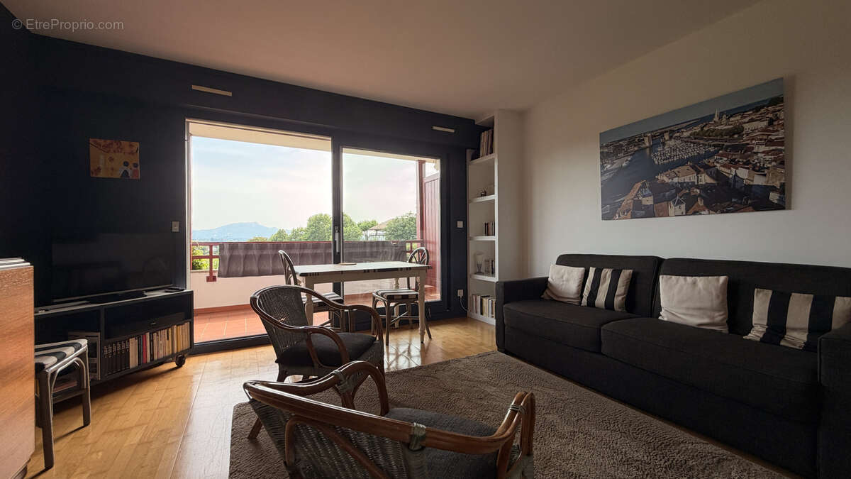 Appartement à ARCANGUES