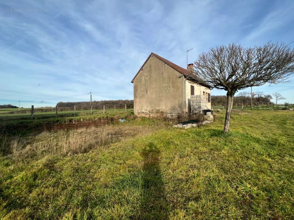 Maison à SAINT-PIERRE-DE-VARENNES