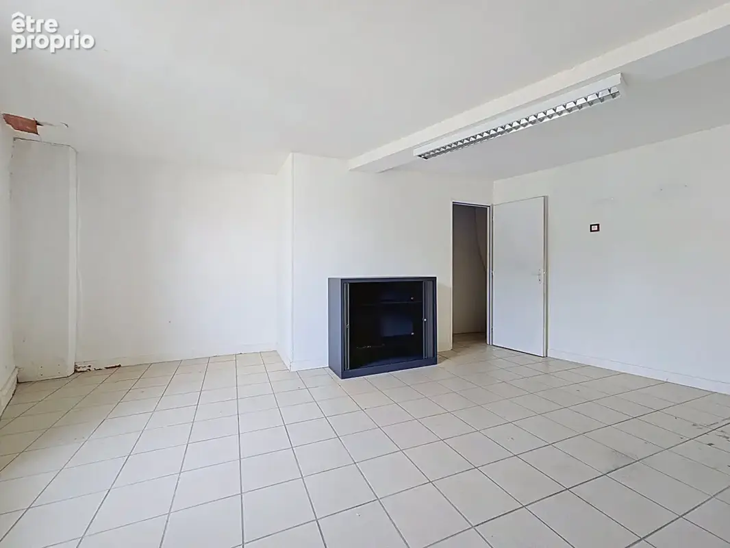 Immeuble Vic Le Comte 60 m2 - photo 6